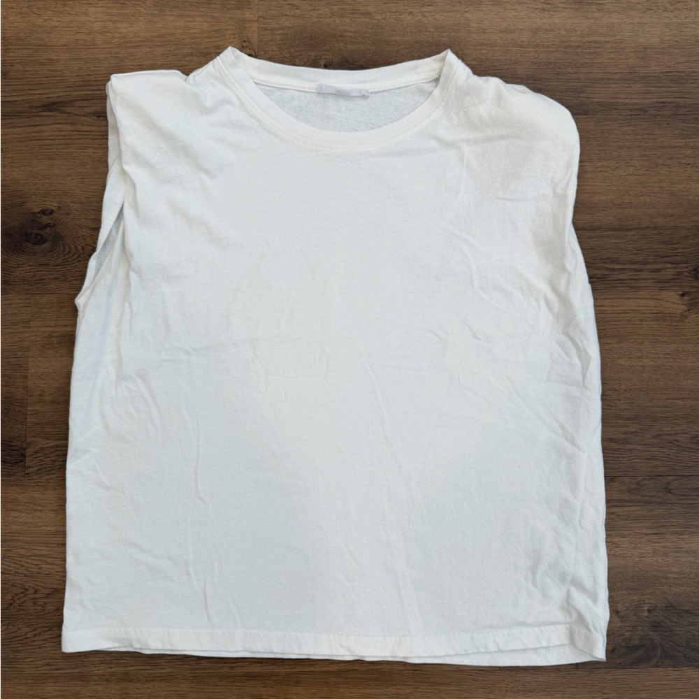 Elegant White Short Sleeve Women's Tee